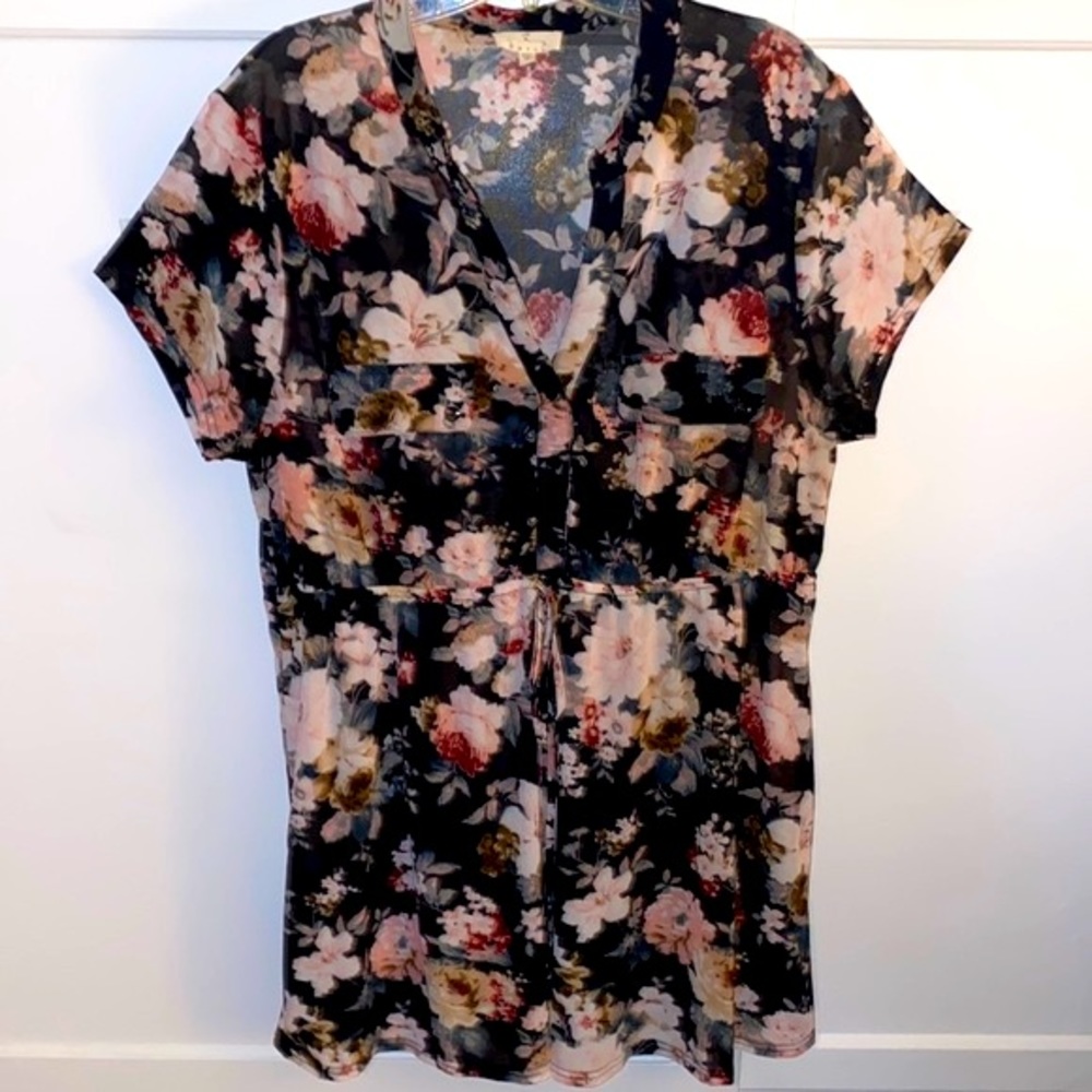 Sheer Floral Tunic Blouse - Sz. 2X by Ember. Versatile wear. Excellent Condition